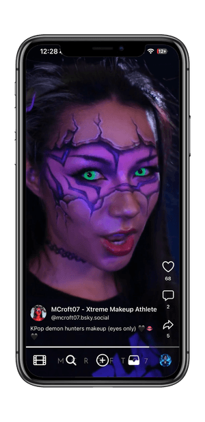 Skylight Social app screenshot